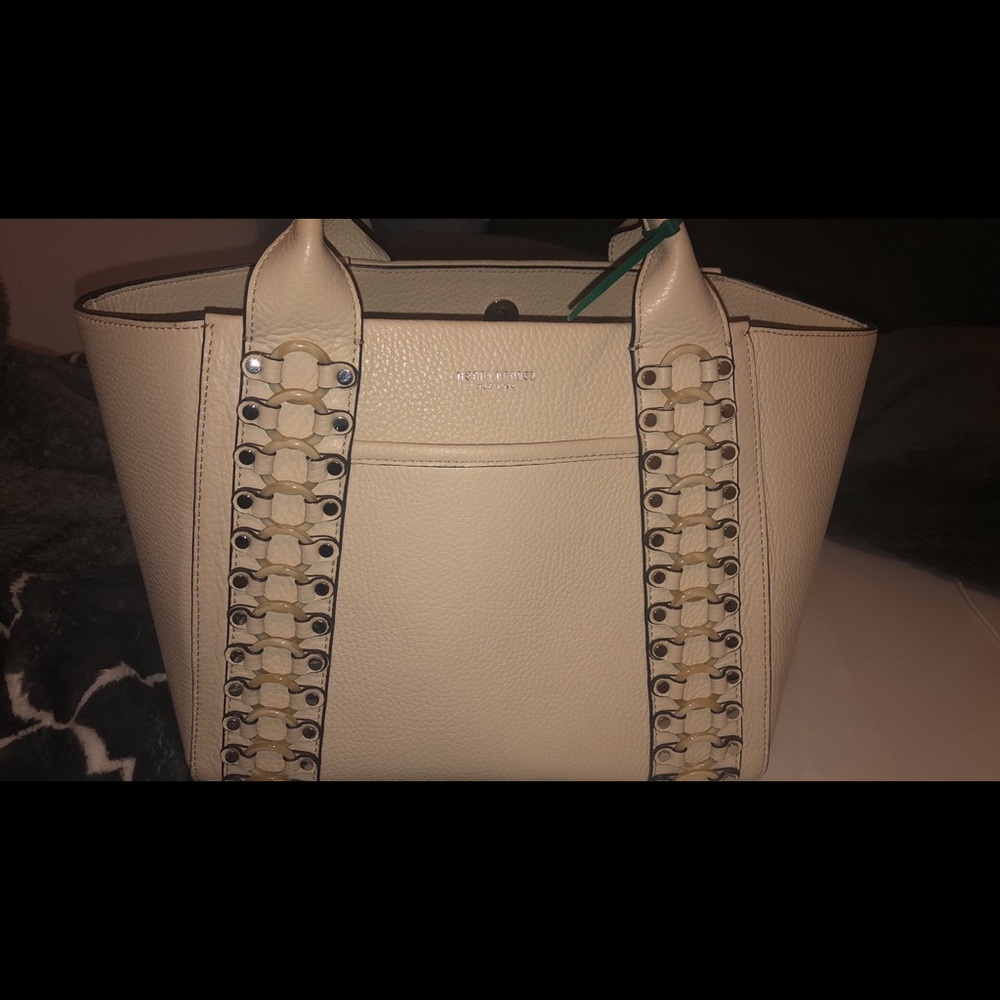 HB purse